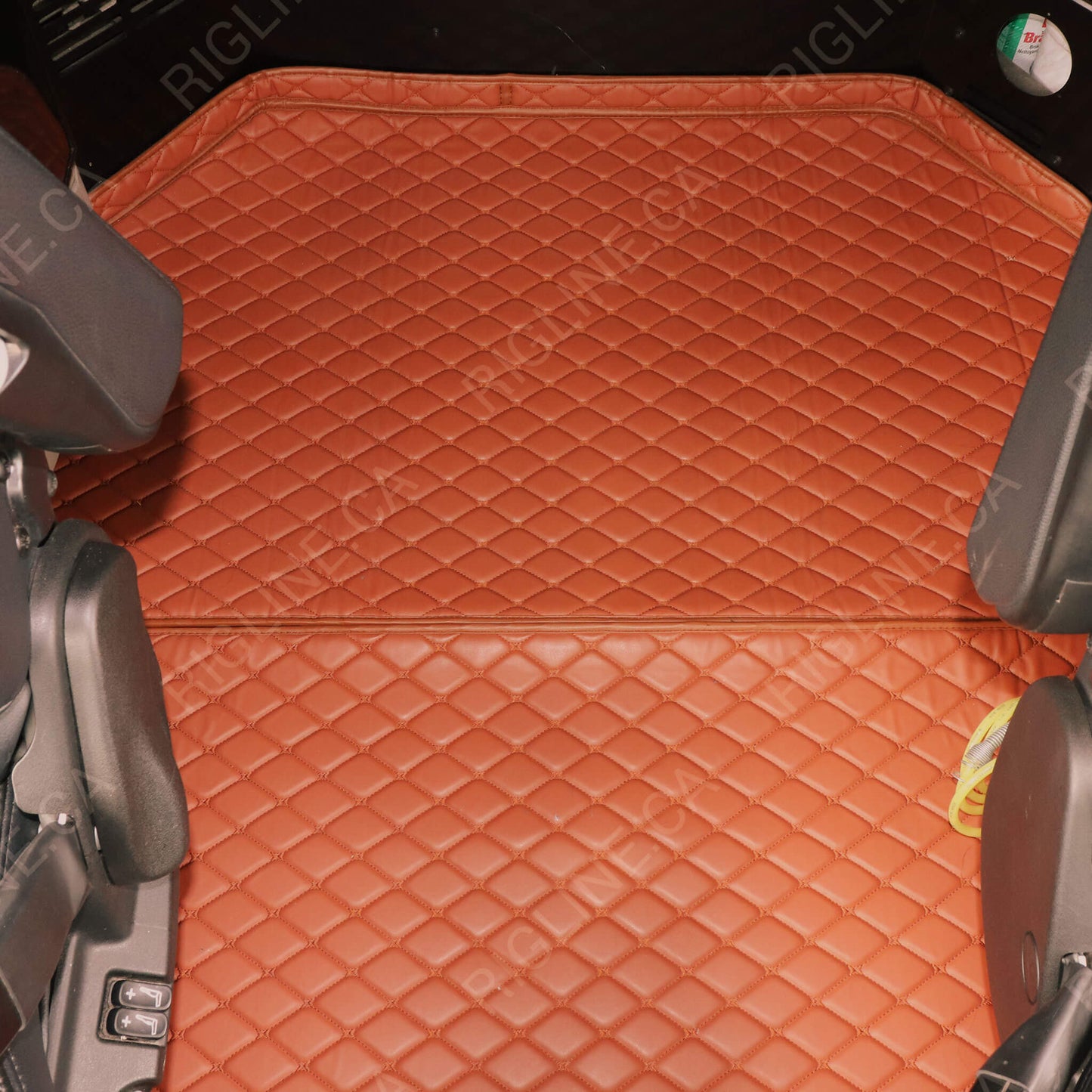 Peterbilt 579 Floor Mats 2019-2025