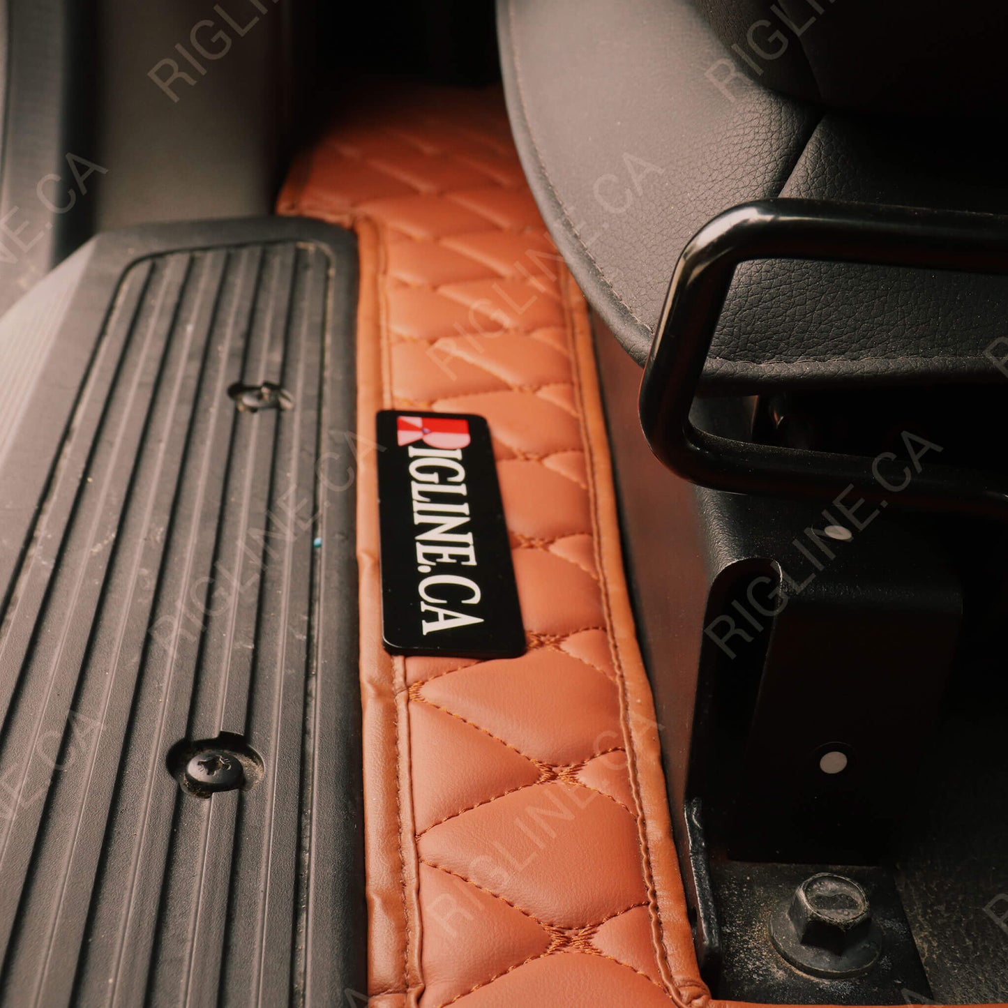 Peterbilt 579 Floor Mats 2019-2025