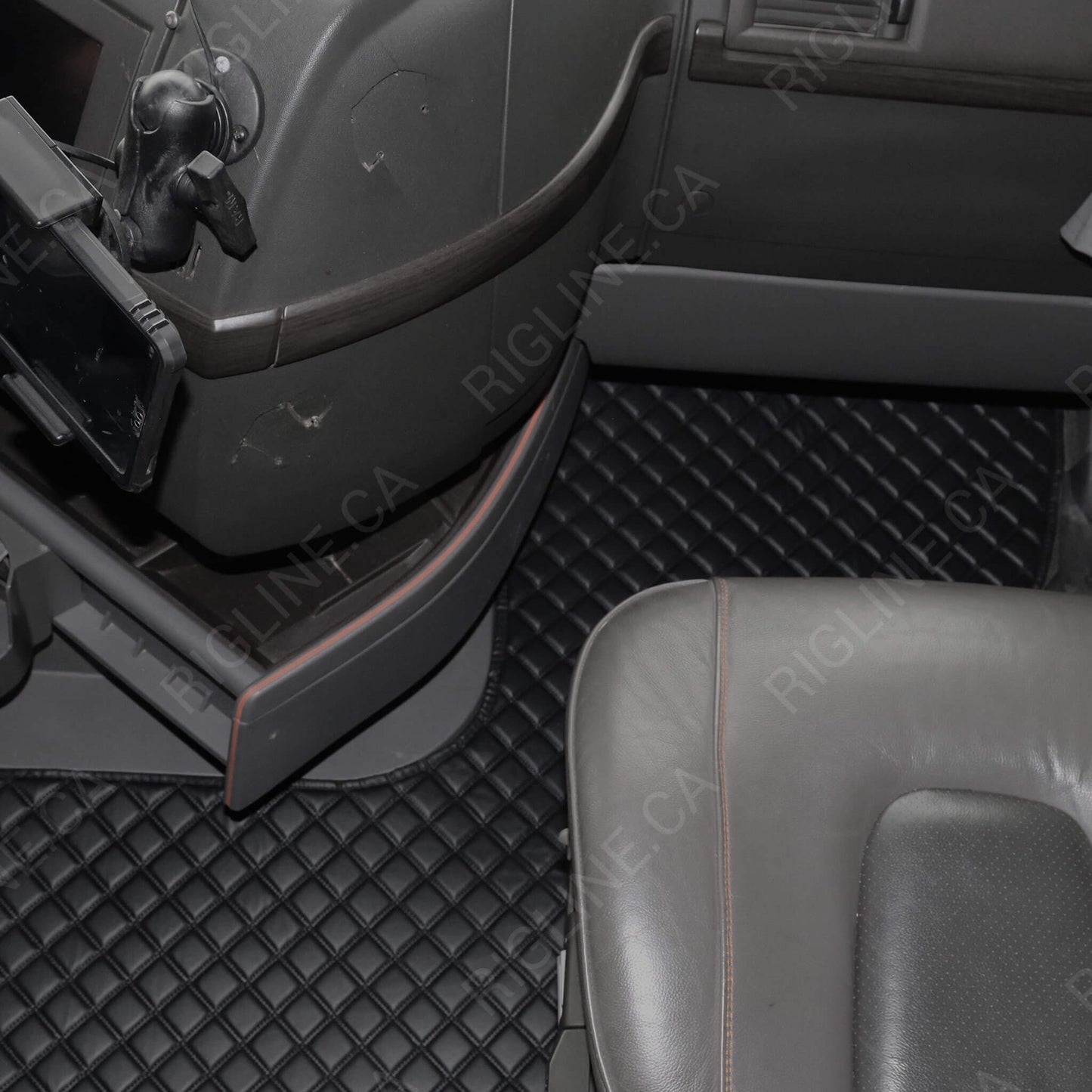 Volvo VNL860 Floor Mats 2019-2024