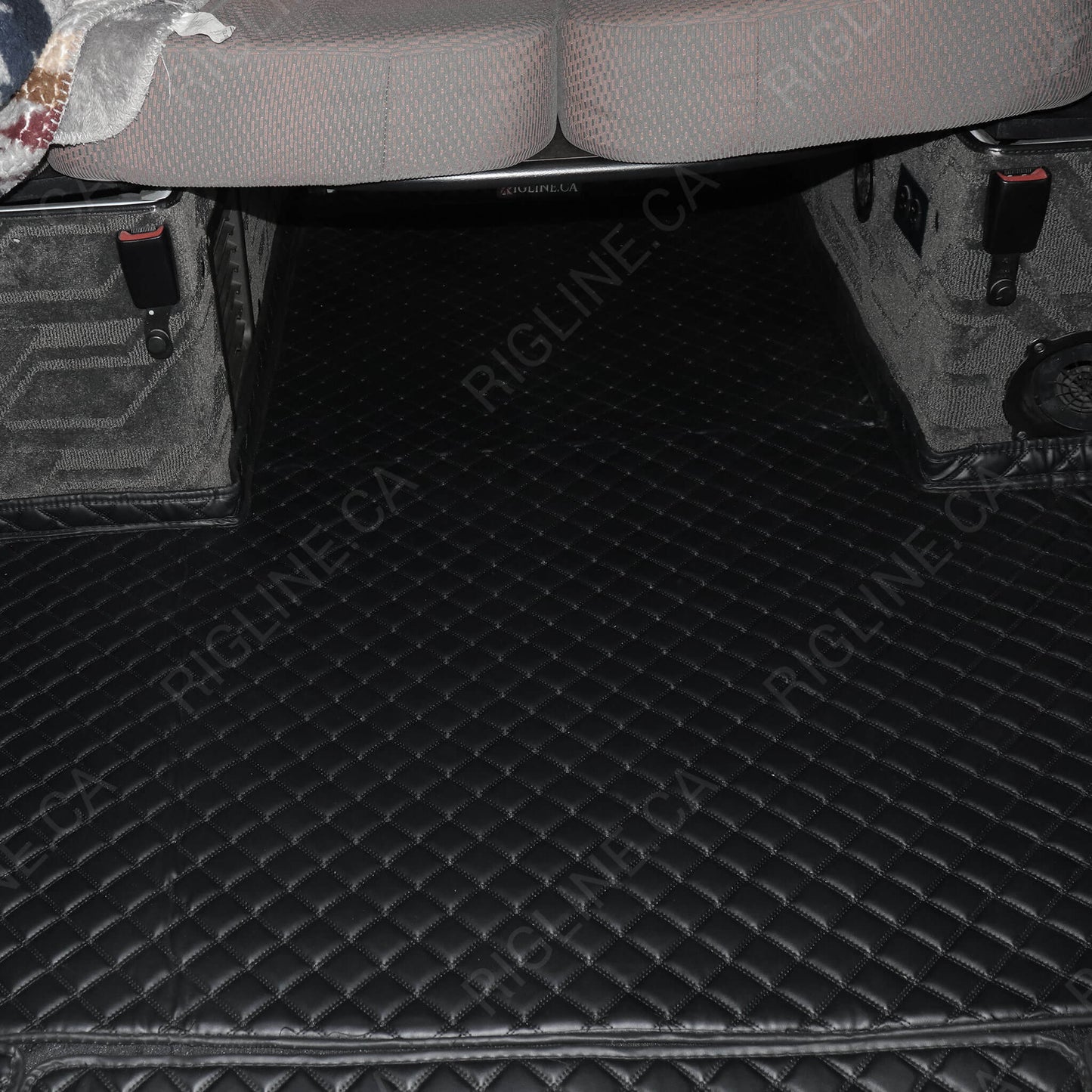 Volvo VNL860 Floor Mats 2019-2024