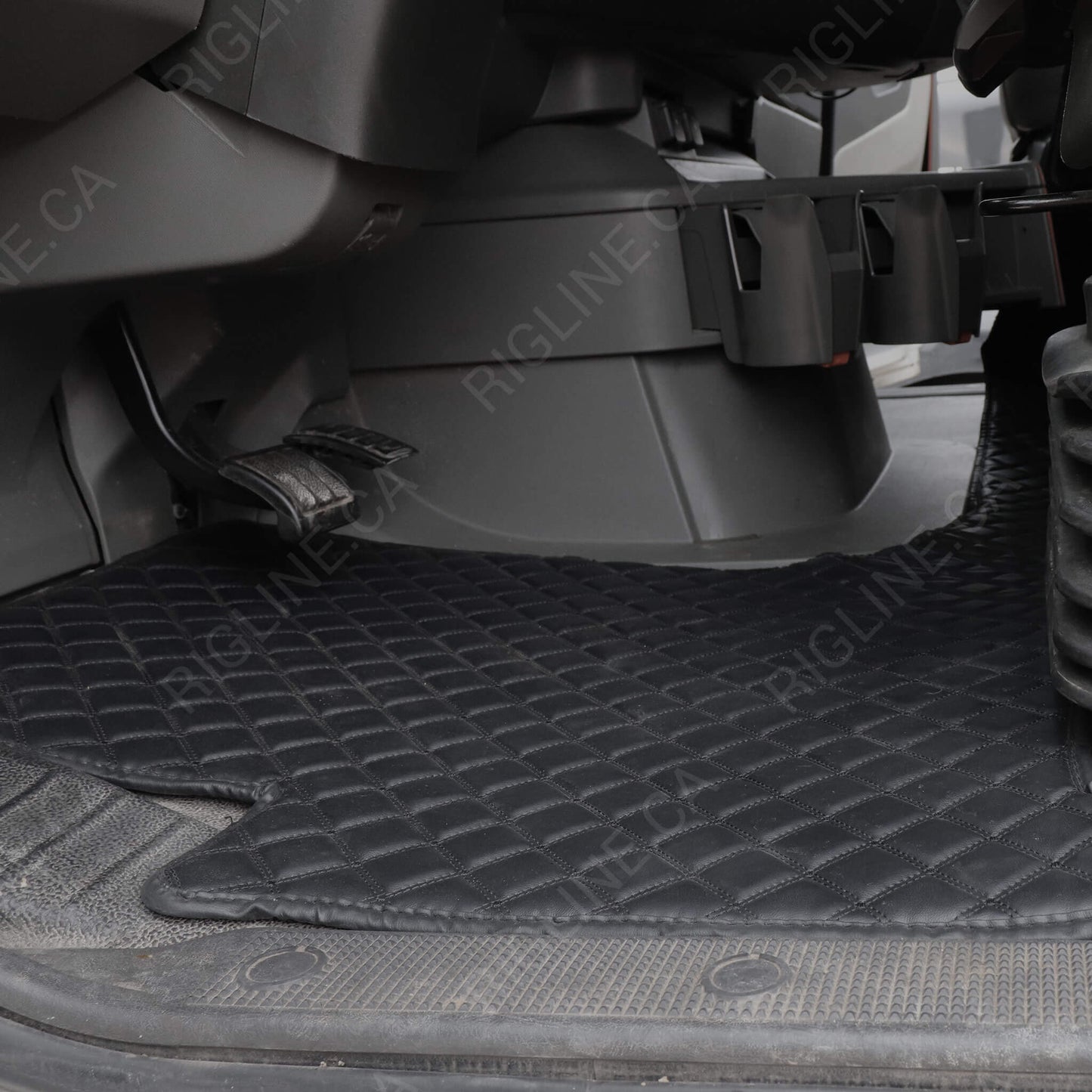 Volvo VNL860 Floor Mats 2019-2024